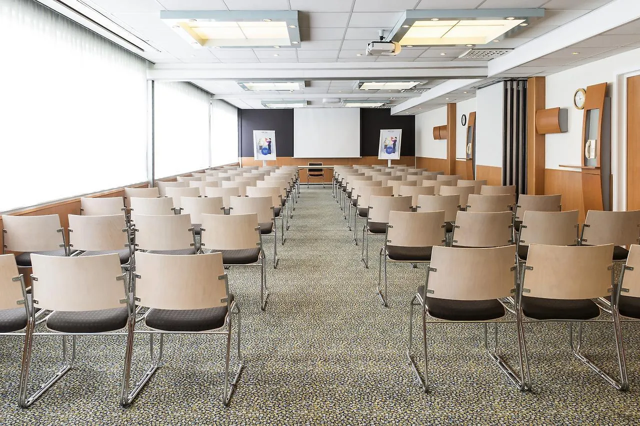 Novotel Brussels Airport Diegem 3*,