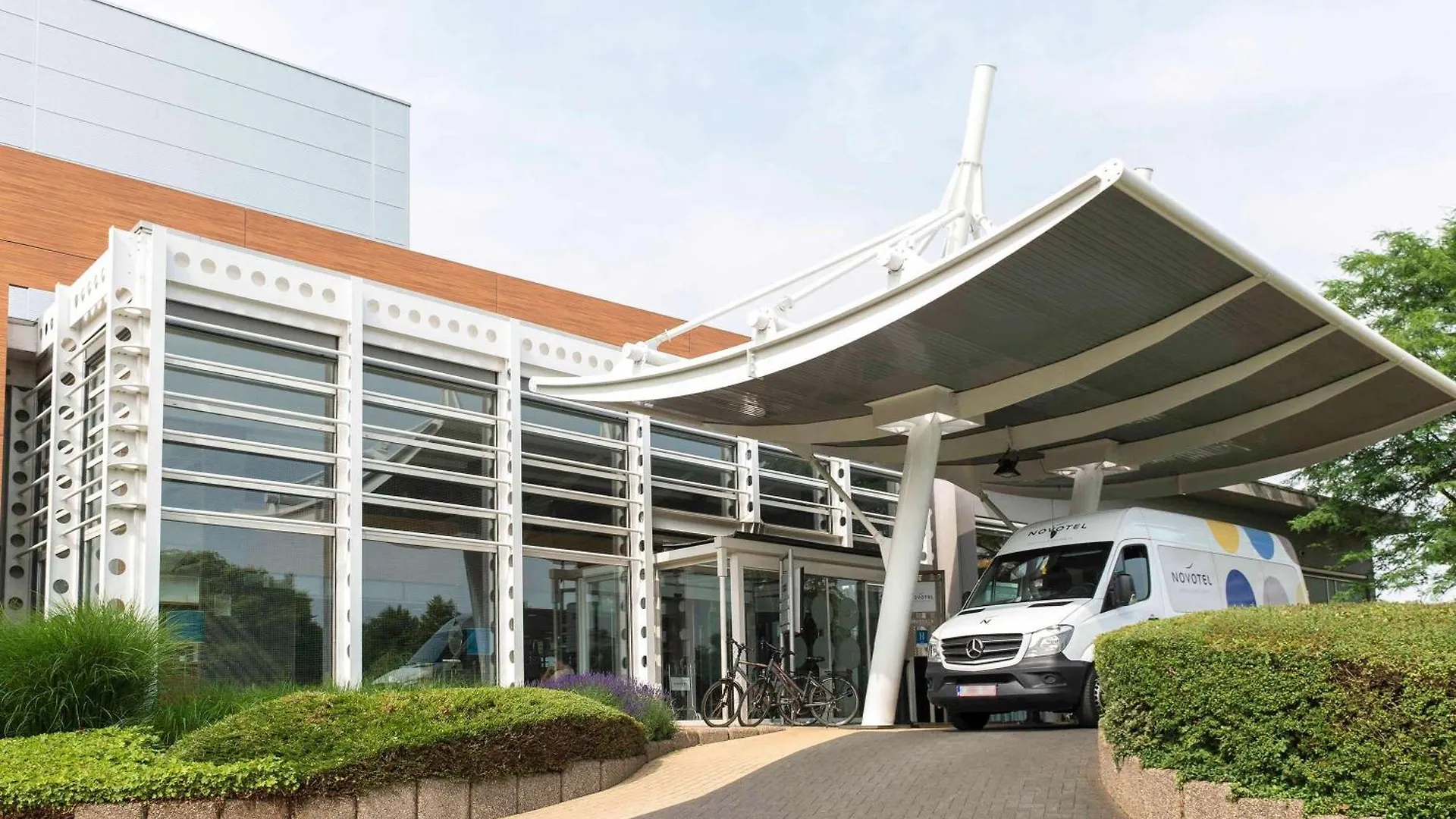 מלון דיגם Novotel Brussels Airport