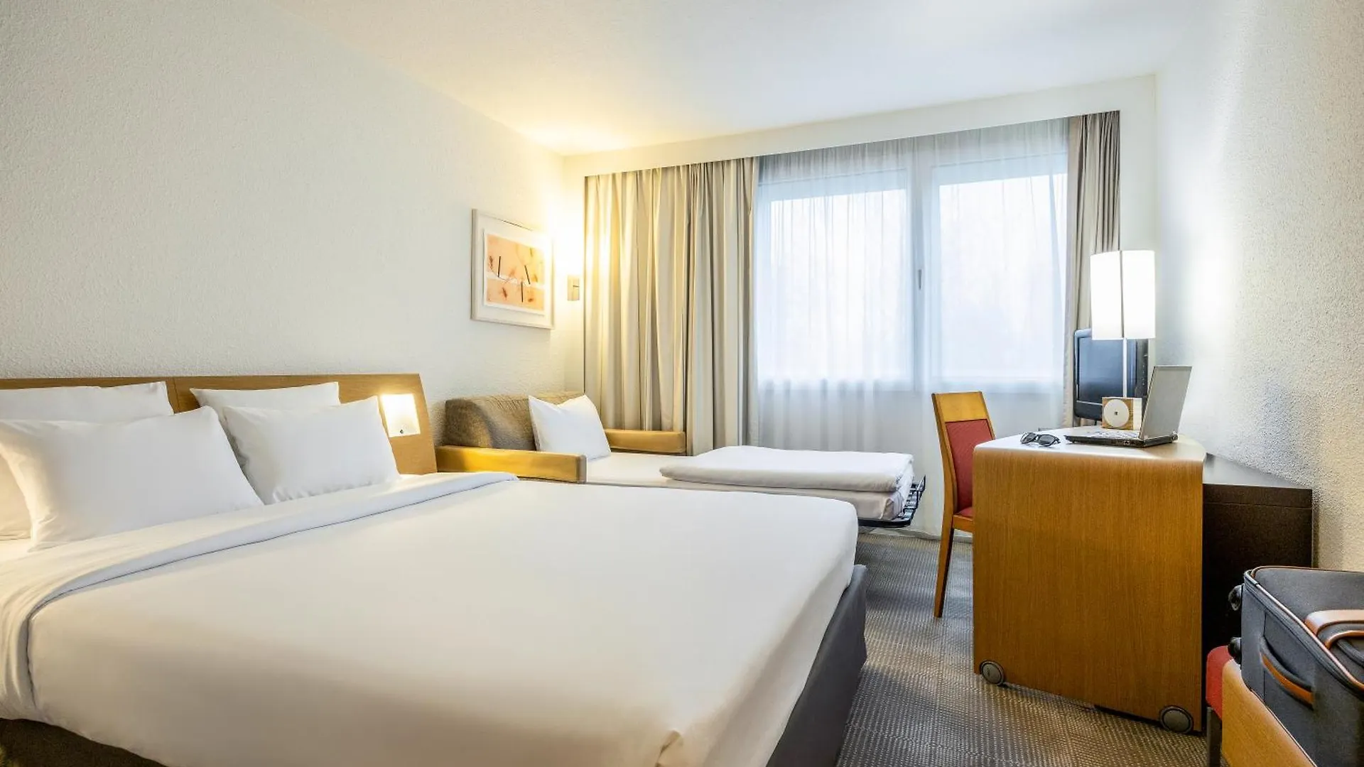 מלון דיגם Novotel Brussels Airport